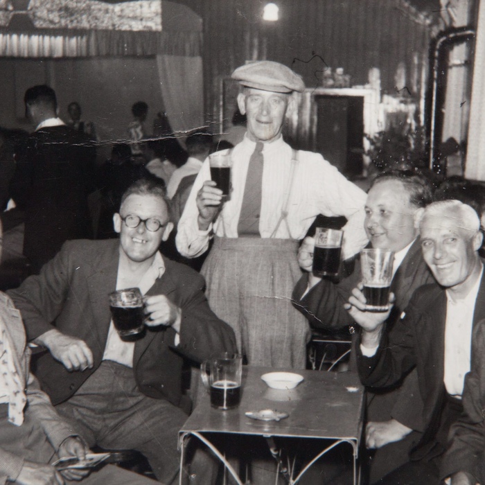 Arthur at The Griffin pub, Warmley, Bristol in the 1940's - National News